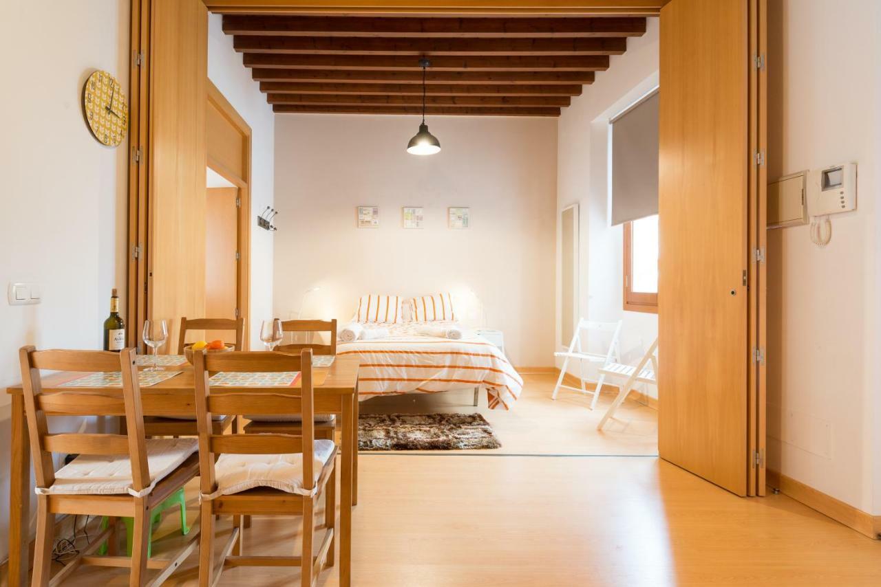 A Dos Pasos De Todo Apartment Malaga Exterior photo